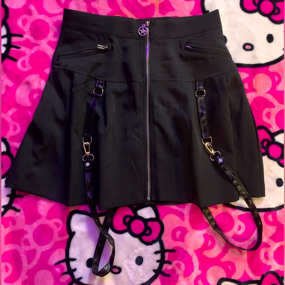 black skirt